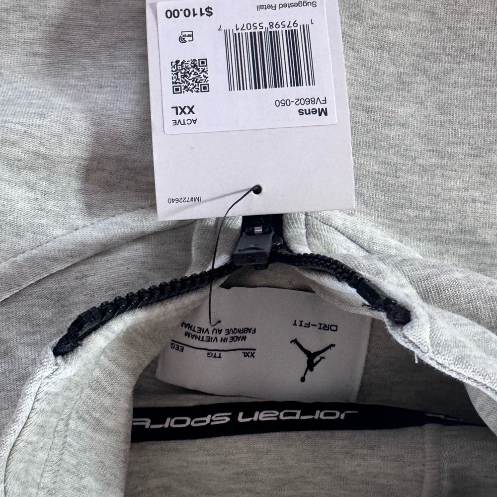 Jordan zip-up Jacket - Picture 2 of 4